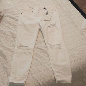 Eunina size 11, white winter,